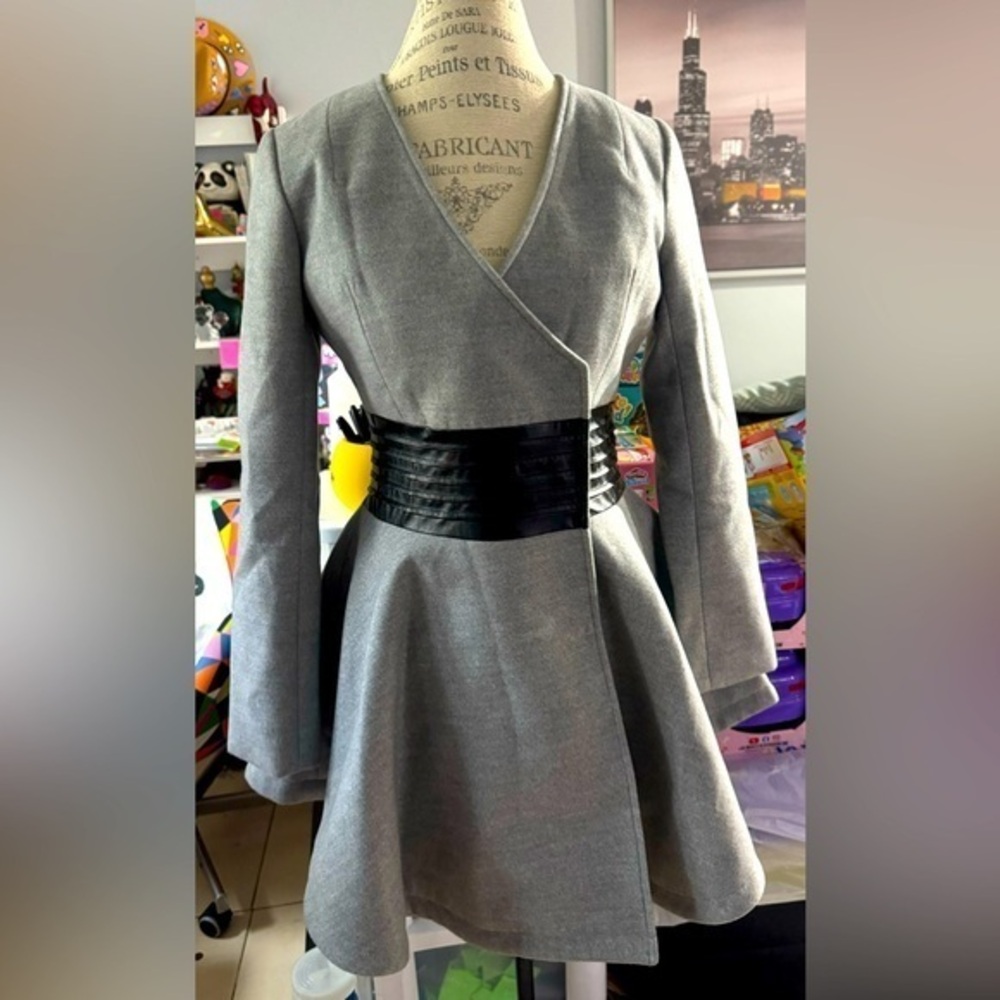 Venus gray coat